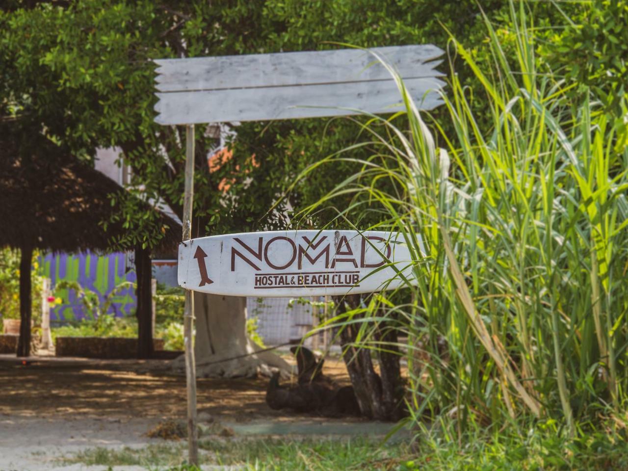 Отель Nomad Beach House Пуэрто-Эскондидо Экстерьер фото