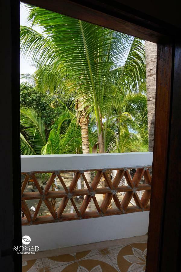 Отель Nomad Beach House Пуэрто-Эскондидо Экстерьер фото